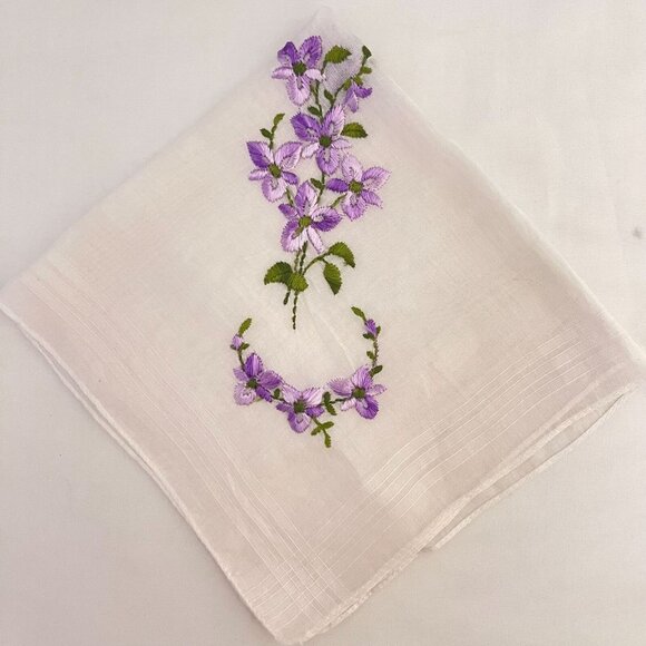 #5394 Set of 4 White with Floral Pattern Handkerchiefs - Picture 2 of 4